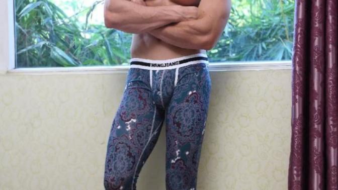 What is your opinion on guys wearing leggings? Guys would you ever wear them?