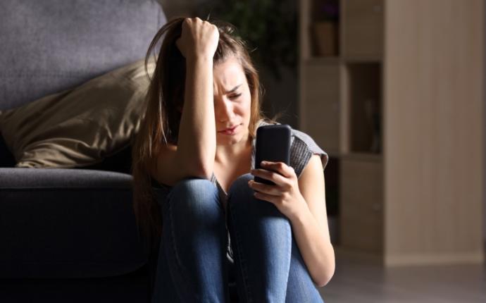 Do girls experience fear and anxiety different from men?