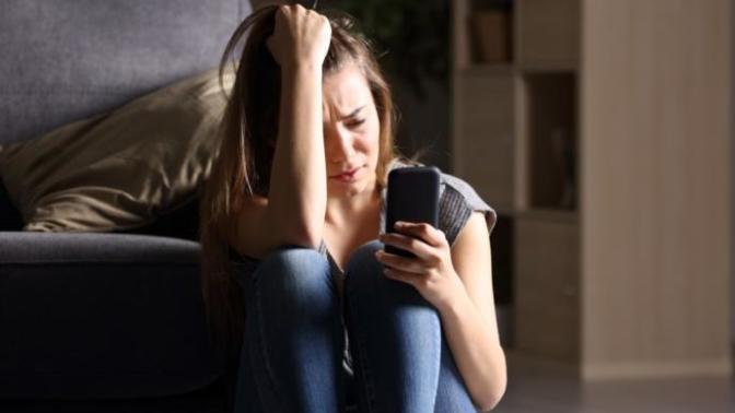 Do girls experience fear and anxiety different from men?