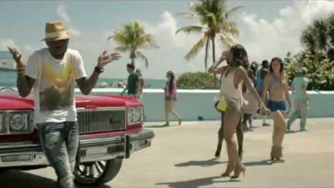 Name of The Lead Female Dancer in OMI- Cheerleader song?