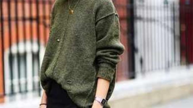 Guys: your girlfriend wears all the time her new pullover she likes a lot (in the picture below) do you find it sexy/nice/beautiful/cool?