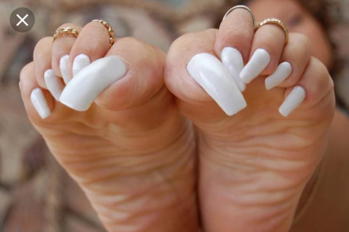 Long toenails: Hot or not?