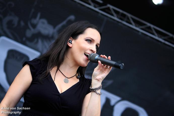 Sexiest woman in rock and metal?