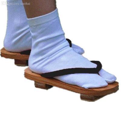 Thoughts on socks & slides on guys?
