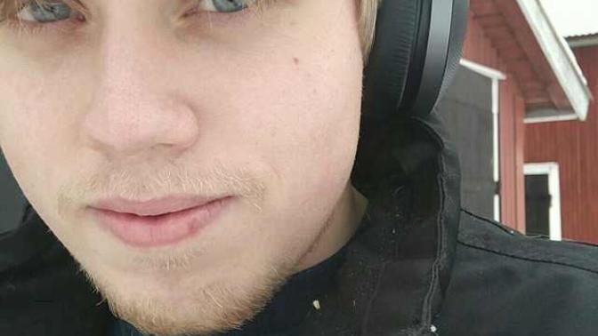 What do you think about blue-eyed people?
