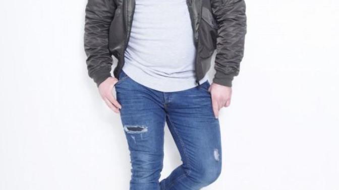 Do you think the fashion industry doesn't include enough plus sized male models?