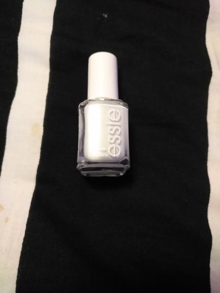 What color should I paint my nails??