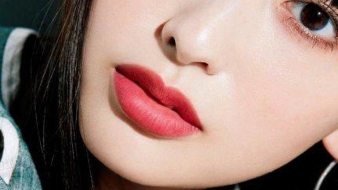 Which lipstick color do you prefer?