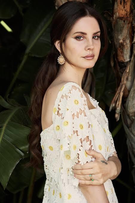 Who is the hottest woman in 2018?