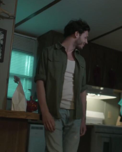 Why are white criminals/druggies or “bad” characters always dressed like this in shows and movies?