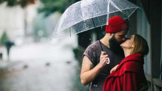 Does the definition of romance change between men and women?