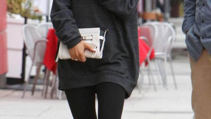 Do you like oversized clothing on girls?