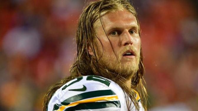 I'm a 6'4", 235 pound guy, dplan on being 265 in a year's time. I know it takes awhile to grow out hair, so here's the question: Short or long hair?