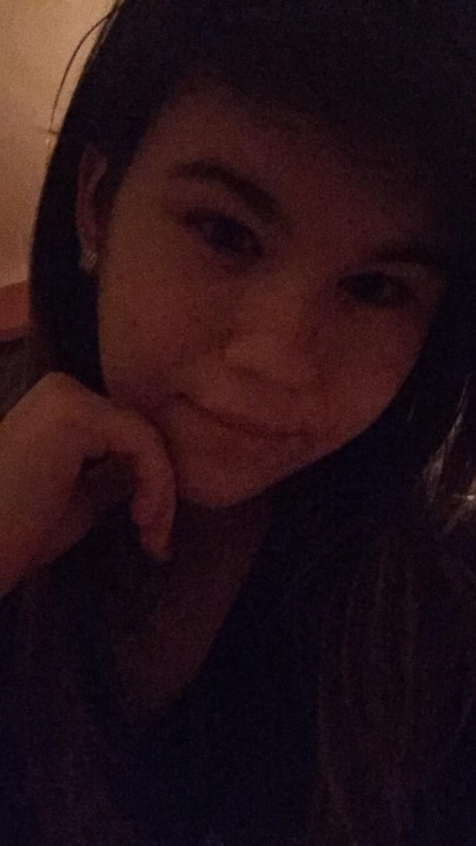 Am I ugly without makeup? Rate me 1-10 pls?