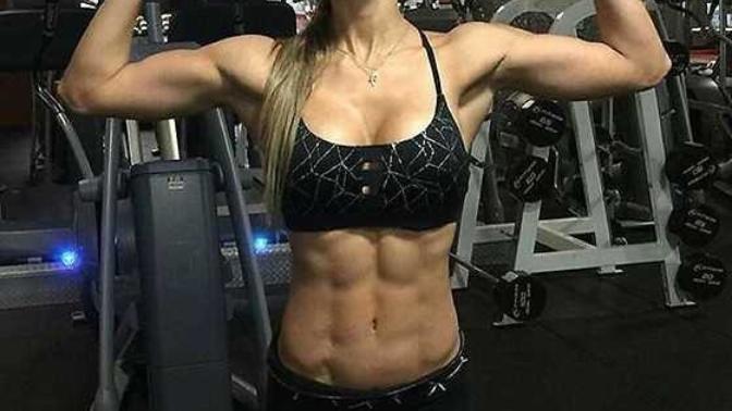 How to say hi to a girl at the gym?