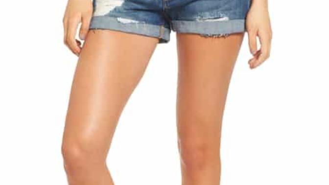 Do white people wear shorts more often than other races?