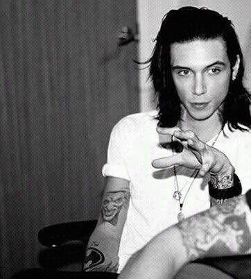 Girls, are you a fan of long hair on guys?