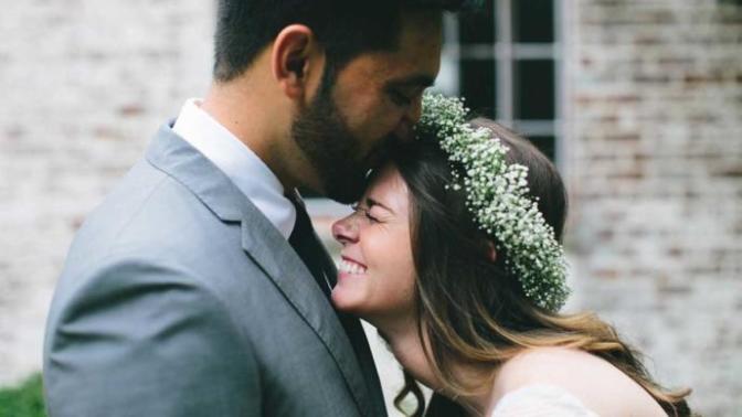 How do you "reconnect" when your lover is constantly on the go?