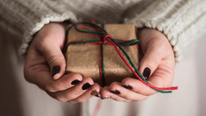 What's a good gift to get someone whom you don't really know?