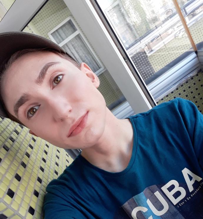 Girls, Does my foundation looks too obvious?