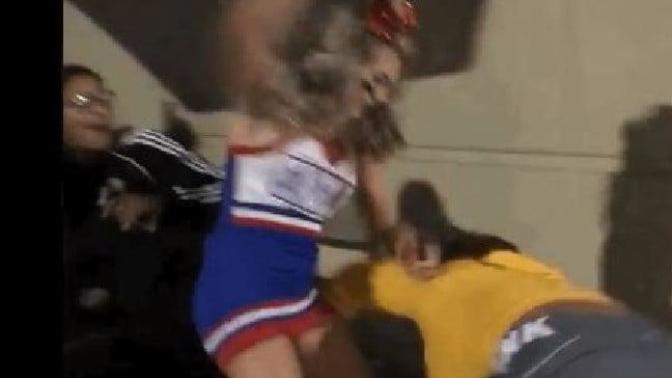 Cheerleader pummels bigger female “bully”, did she do the right thing?