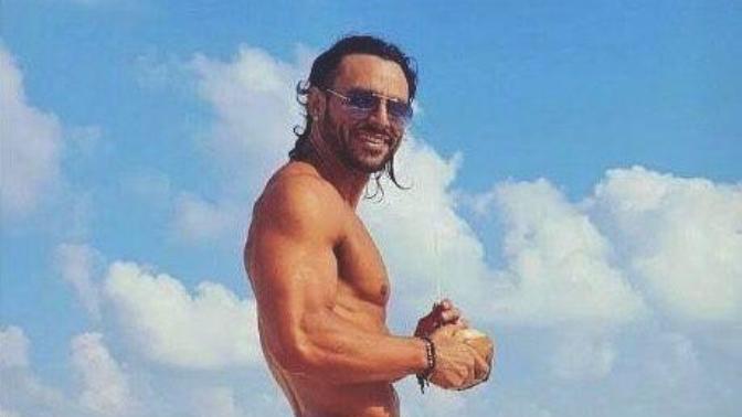 Girls, To settle this, for future reference, for guys who ask this question all the time, girls what do you dislike about a guy in a thong?