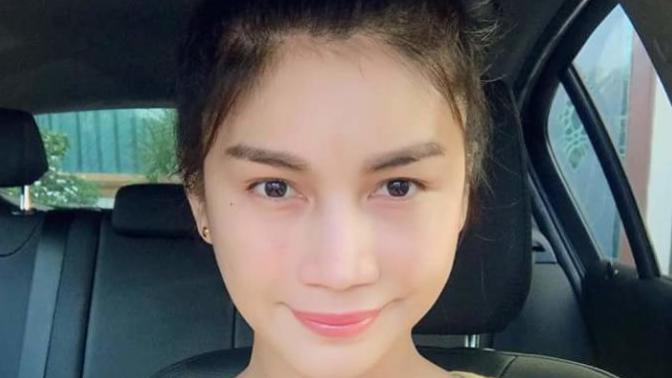 Do you find this trans woman cute?