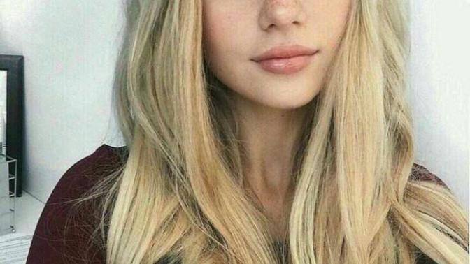 Which girl do you think is prettier?