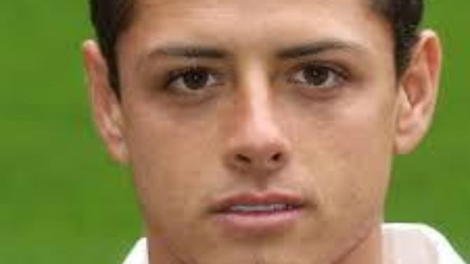 What footballer/soccer player do you fancy or what's your celebrity crush?