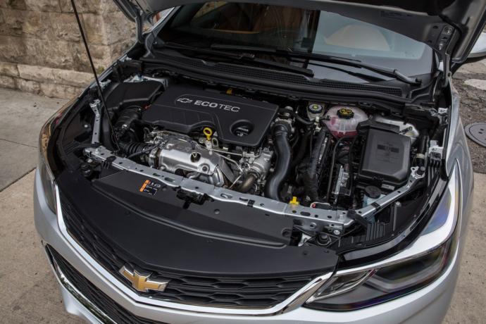 Are all men supposed to know how to fix a car?