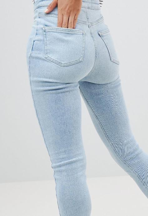 Which jeans look better from behind?