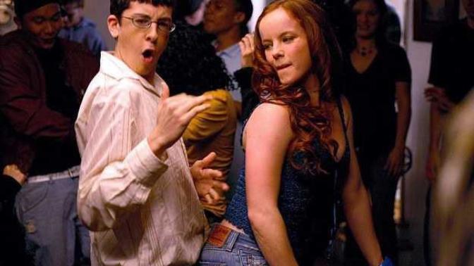 If a guy wants to dance with you at the club how should he approach you?