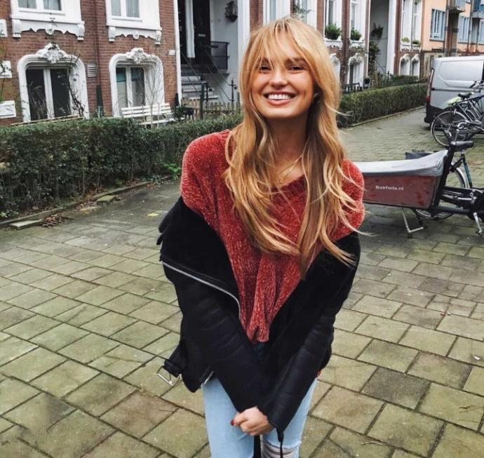 Do you like girls with bangs?