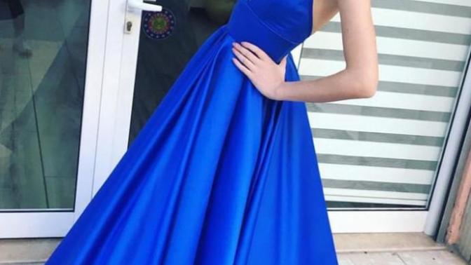 Which dress would you recommend for prom and why?