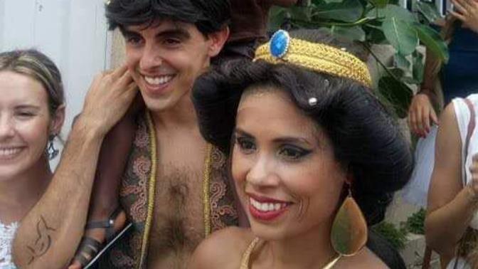 Is this couple's costume good for Halloween?