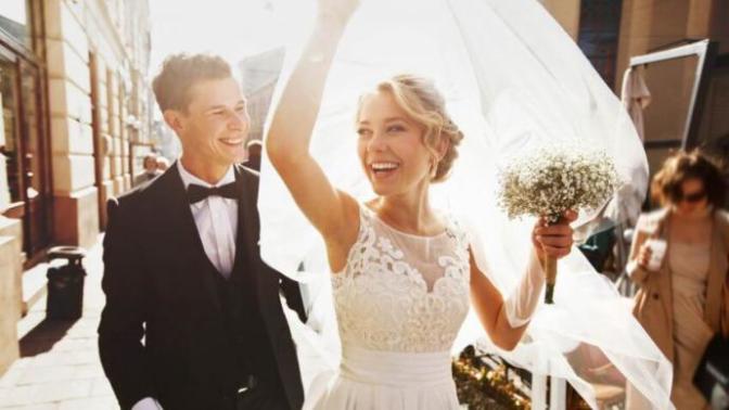 GaGers who are/were married: How many people did you date before settling down?