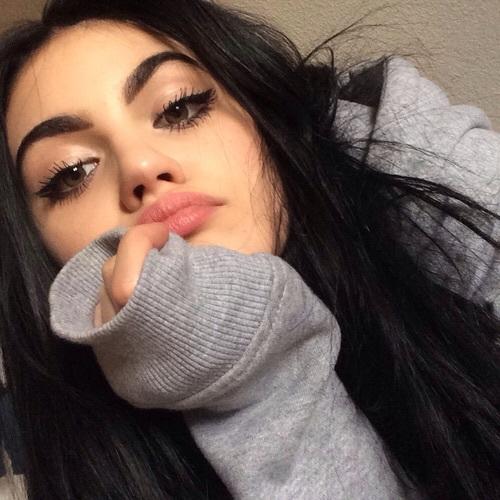 Is there anyone out there who doesn't care about looks at all?