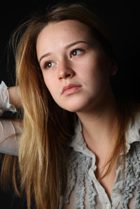 Straight women, would you either have sex with a girl or an unattractive man?