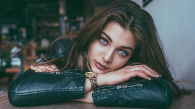 Are good looks the key to happiness?