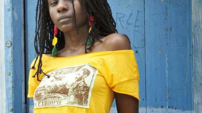 How hot is Jah9?
