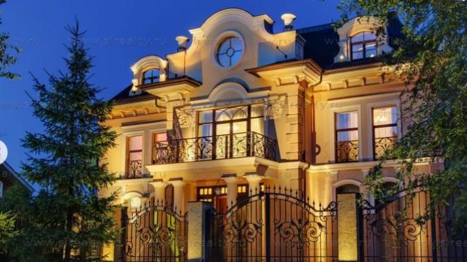 Would you rent out your own property on AirBnB, or a similar website?