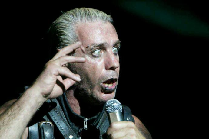 What celebrity would you rate as a perfect 10?