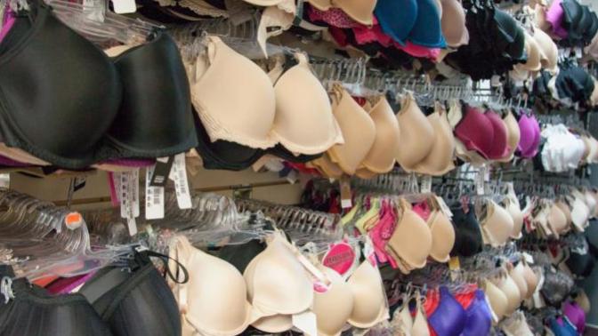 Girls, why you girls hate to wear bras? do you wear bra daily? are you with the bra on rn?