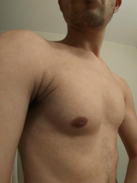 How to get rid of these armpit creases?