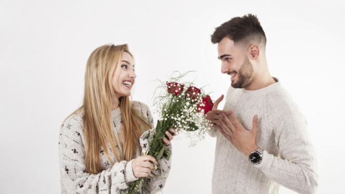 Guys, would you like to be given flowers as a gift?