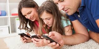 Family time or Phone time?