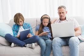 Family time or Phone time?