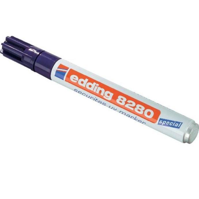 Should you tell someone if they have sharpie brows?