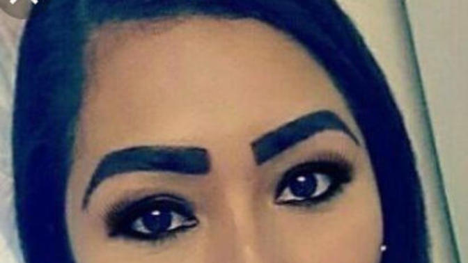 Should you tell someone if they have sharpie brows?