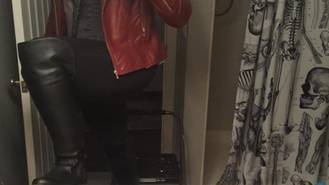 Help me pick my Halloween costume?